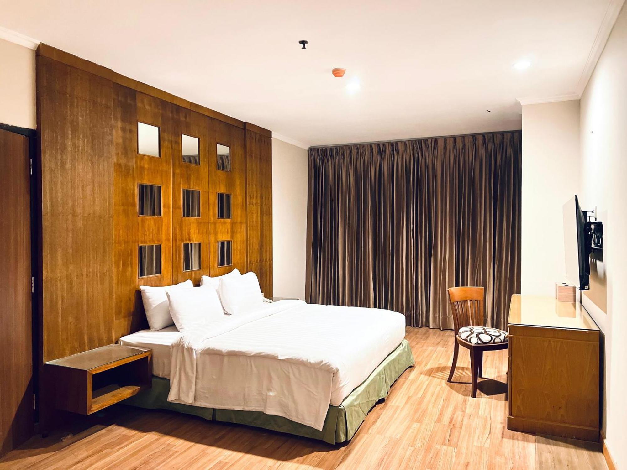 Royal Asia Hotel Palembang Esterno foto