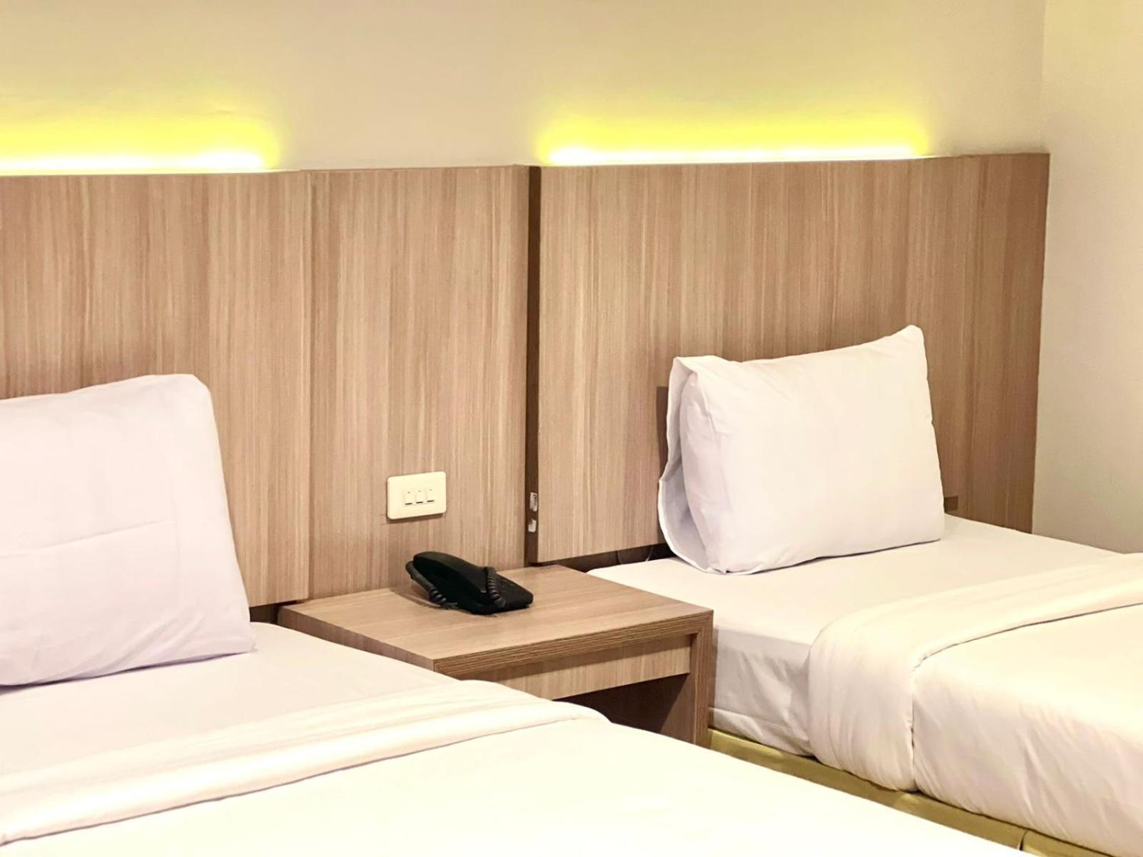 Royal Asia Hotel Palembang Esterno foto