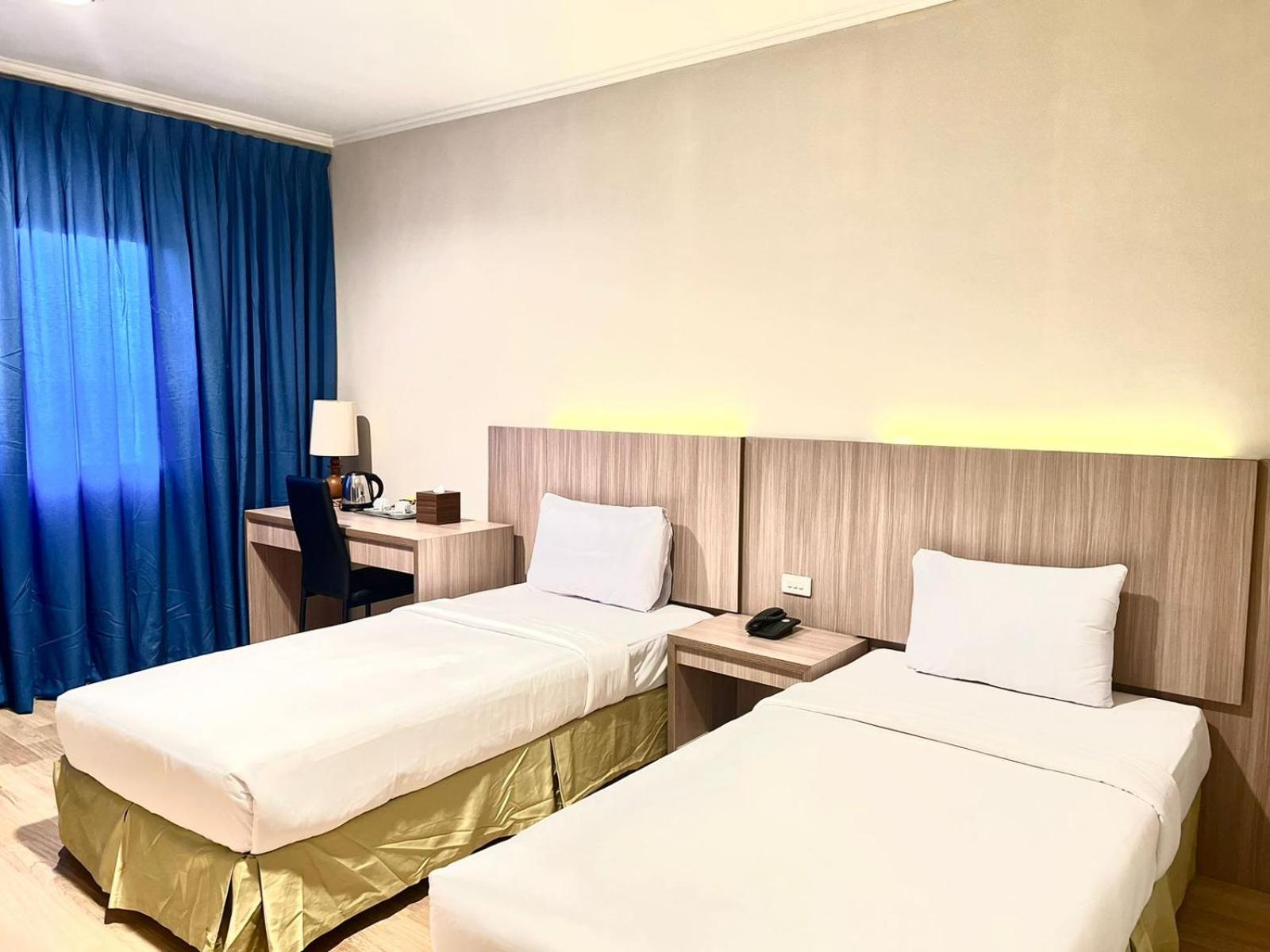 Royal Asia Hotel Palembang Esterno foto