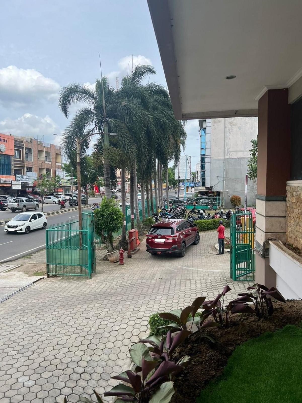 Royal Asia Hotel Palembang Esterno foto