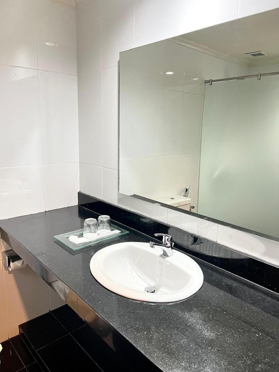 Royal Asia Hotel Palembang Esterno foto