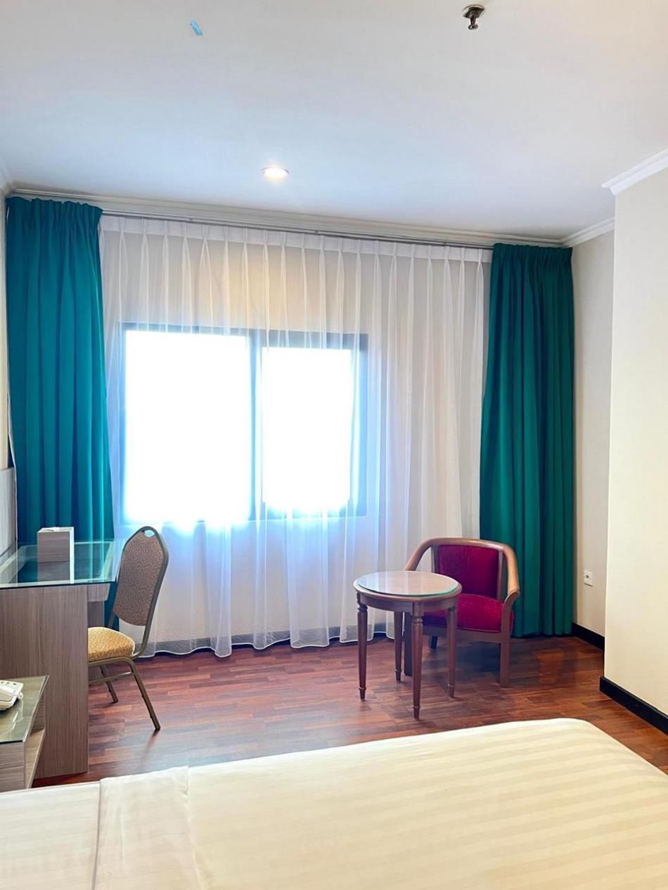 Royal Asia Hotel Palembang Esterno foto
