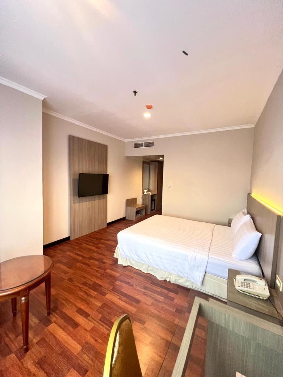 Royal Asia Hotel Palembang Esterno foto